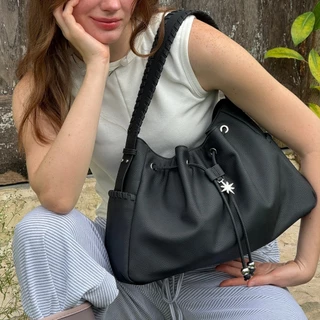 GLISS - GRAHAM กระเป๋าสะพายทรง Hobo ปรับสายสะพายได้ 7 ระดับไปจนถึง Crossbody กระเป๋าข้างใส่โ