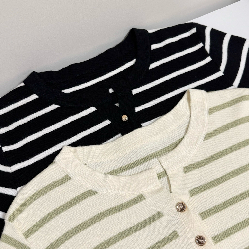 88story.th - Picco top พร้อมส่ง เสื้อไหมพรมลายริ้วแขนสั้น/แขนยาวกระดุมใช้งานได้จริง ผ้าหนากำลังดีและนุ่มมาก (อก35-42”) - รูปที่ 5