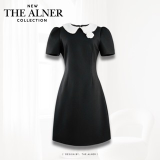 Thealner-AN260 (เดรสดำคอปกขาวแต่งเข็มกลัดดอกไม้)