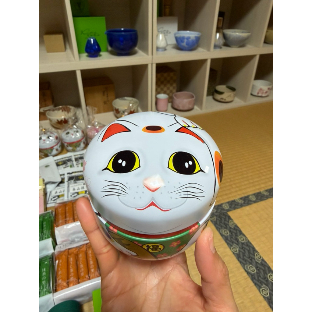 กระปุกชาน้องเหมียวขาว ทอง สินค้านำเข้าจากญี่ปุ่น