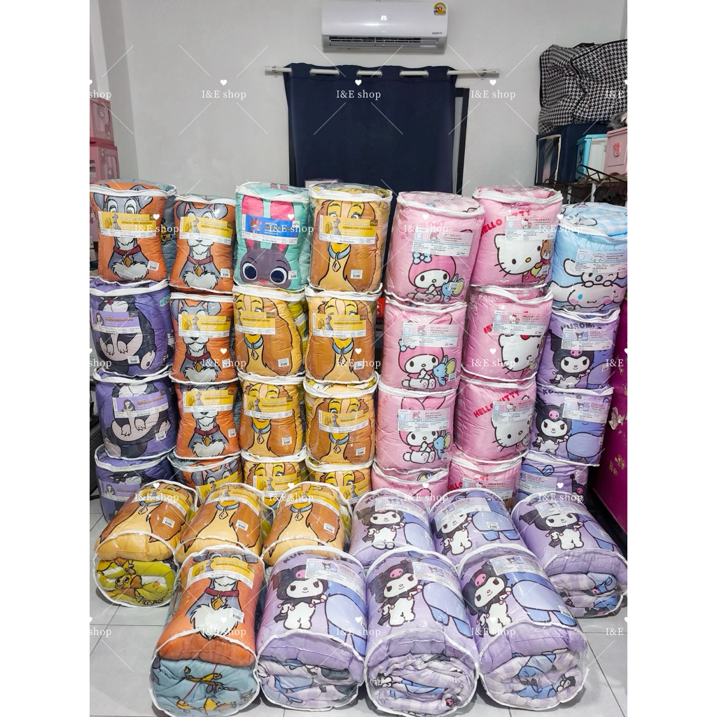 โมเมนโต หมอนไดคัท+ผ้านวม 50x60 นิ้ว พร้อมส่ง🔥 My Melody/Hello Kitty/Kuromi/Cinnamon/Lady/The Tramp/Lucifer/Judy Hopps