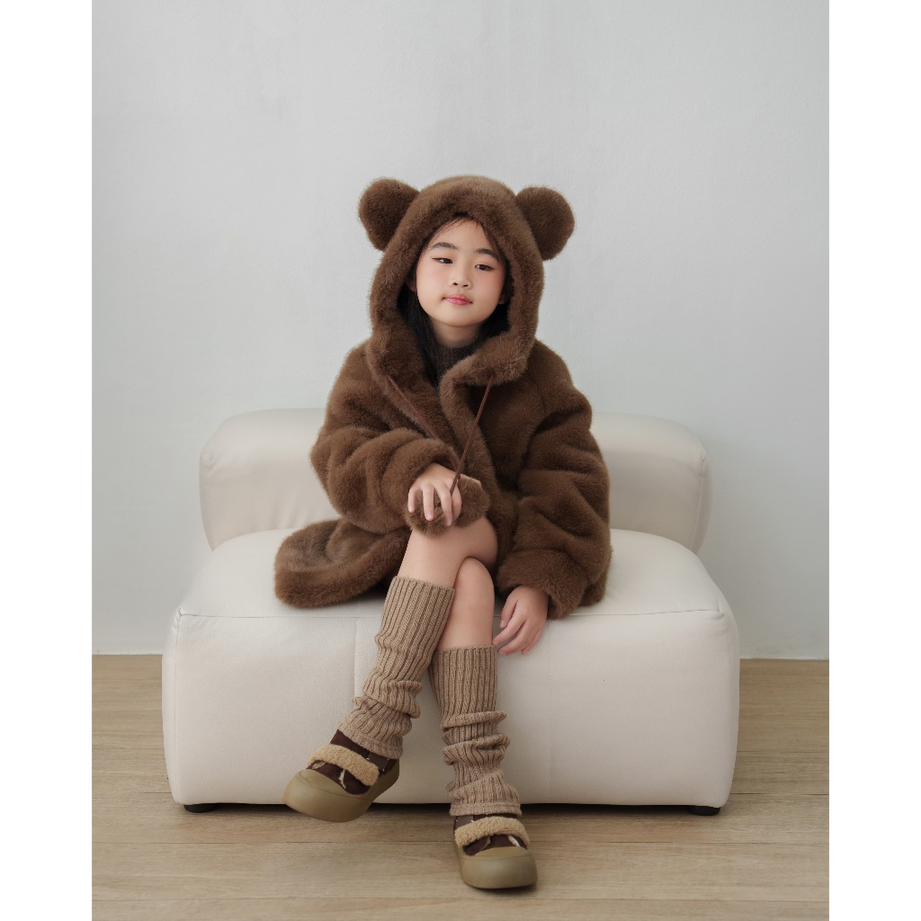 KC013 - Fluffy fur coat