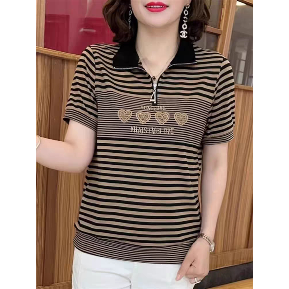 เสื้อโปโลรุ่นใหม่สำหรับคุณแม่เสื้อยืดคอปกลายทางแขนสั้นเสื้อตัวในวัยกลางคนเสื้อตัวบนปกปิดเนื้อและดูผอม