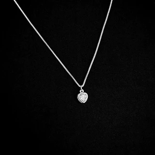 สร้อยคอเงินแท้ 92.5 พร้อมจี้หัวใจฝังเพชรสวิส รุ่น Alicia เคลือบทองคำขาว 18k แถมฟรีเซ็ตของขวัญ