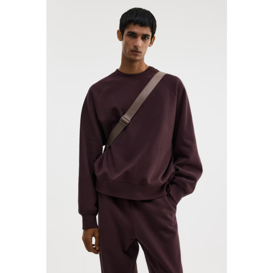 H&M(เอชแอนด์เอ็ม) เสื้อสเวตเชิ้ตพิมพ์ลายทรงโอเวอร์ไซส์ Men Oversized Fit Printed sweatshirt 1317337_1