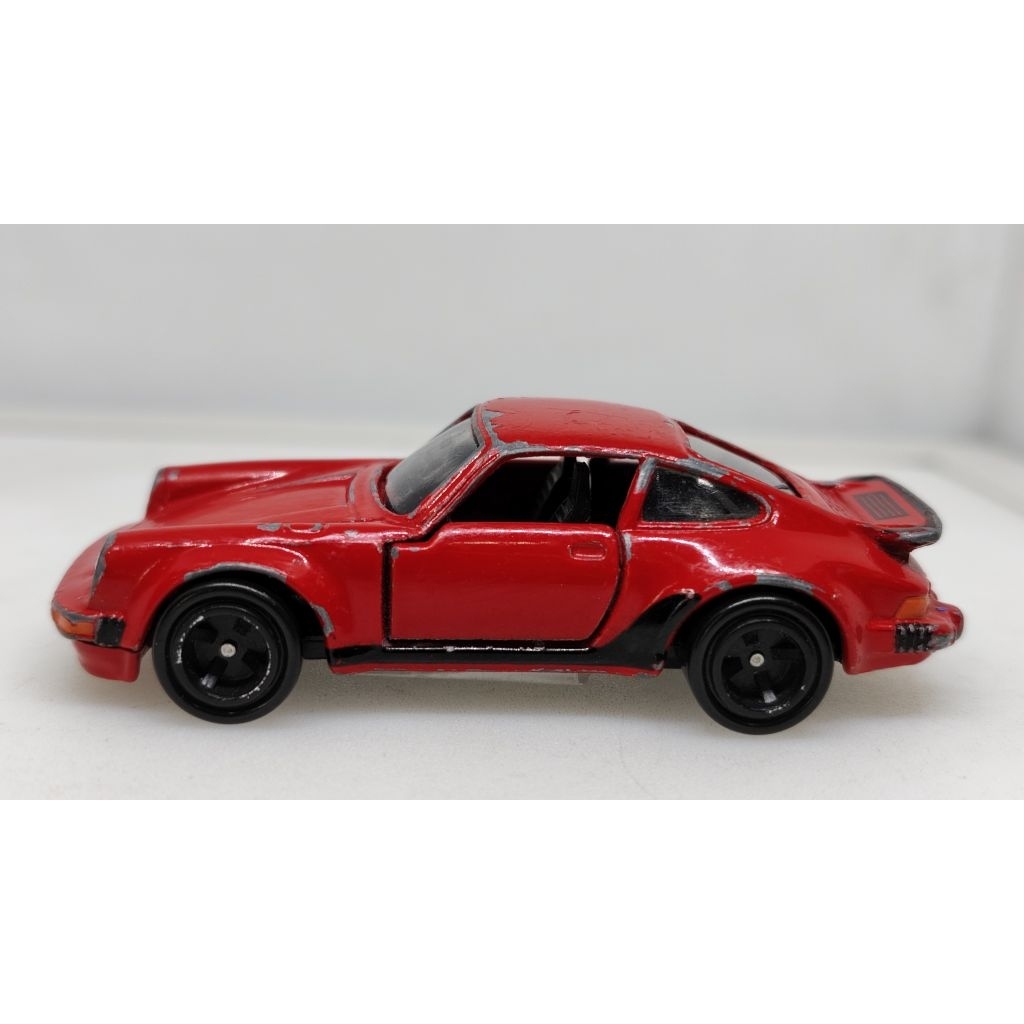 🟡🟡UN02 โมเดลรถเหล็ก Tomica Porsche 930 TURBO