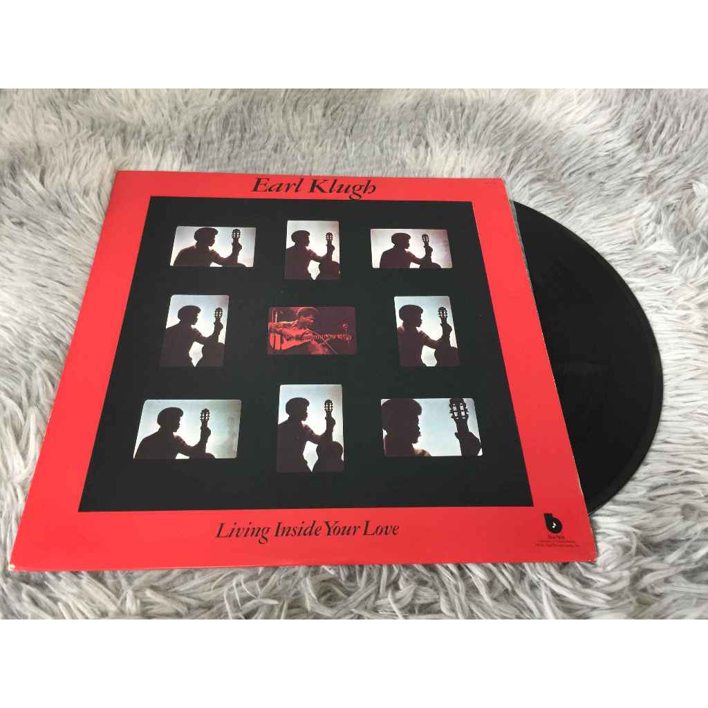 Earl Klugh - Living Inside Your Love  ขนาด 12 นิ้ว LP G075.86