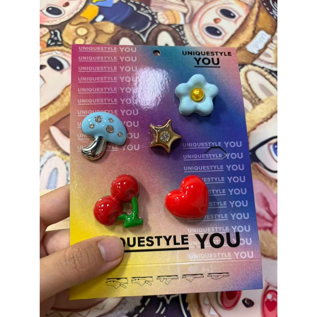 <การจัดส่งของกรุงเทพฯ> Jibbitz Crocs  🌟100% แท้ Set เชอร์รี่โลหะหัวใจ
