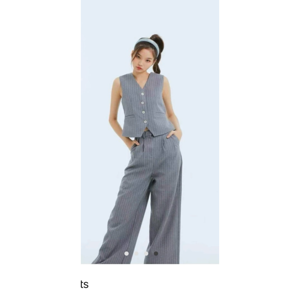 Used like new 🌟กางเกง Mandarin blue สีเทา ไซต์ S (เอว 25-26”/สะโพก 35-36“) ส่งต่อ 400 บาทค่ะ (ราคาเต