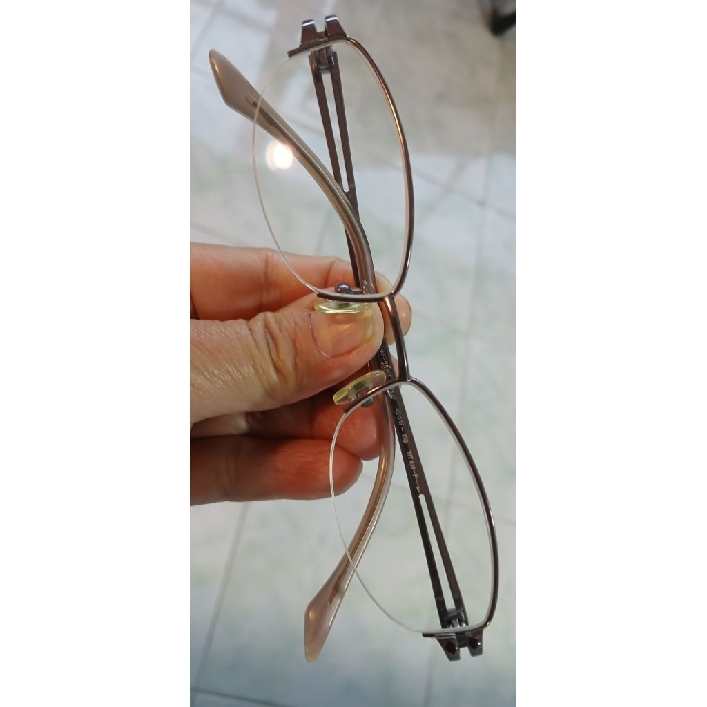 กรอบแว่น Maxmara 🩵 Made in Italyมืo 2แท้ #ติดค่าเลนส์สายตา#สภาwดี ร่องรอยการใช้ตามภาพใครใส่ก็ดูดี🌿🌈