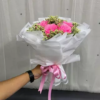 [ พร้อมส่ง ] ช่อดอกกุหลาบกลิตเตอร์ 5 ดอก แซมดอกไม้แห้ง ทรง กลม