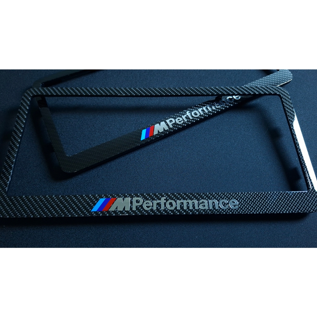 กรอบป้ายทะเบียน รถยนต์ BMW Mperformance Lower Font หุ้มคาร์บอนแท้ ลาย2 จำนวน1คู่