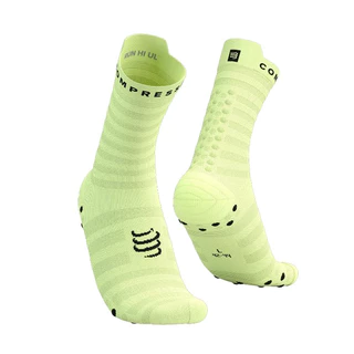 Compressport Pro Racing Socks v4.0 รุ่น Ultralight Run High ถุงเท้ารุ่นเบาพิเศษ ข้อยาว Bananarun