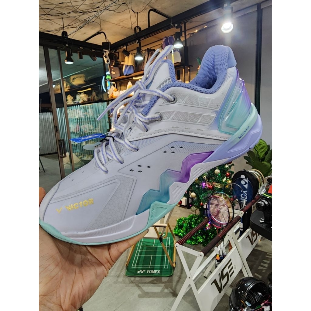 รองเท้า Victor P8500NLite Size 41