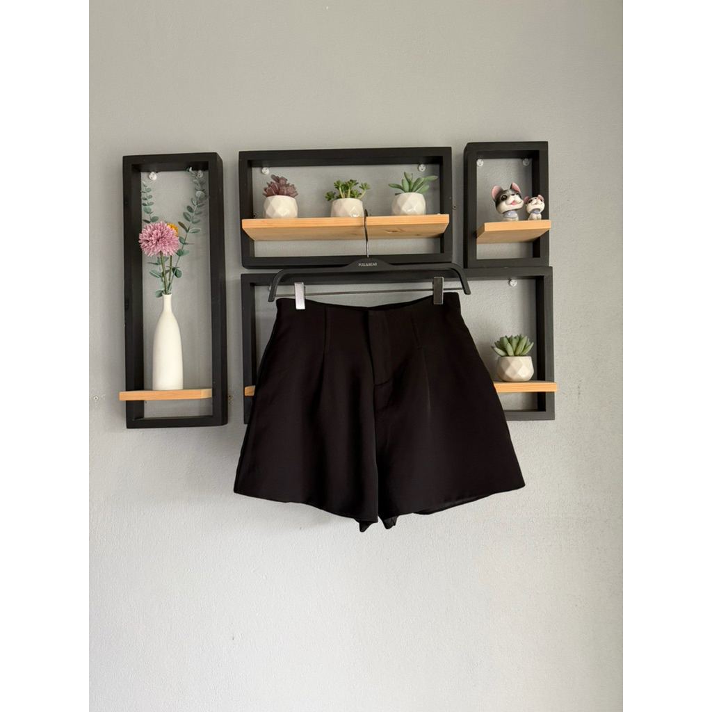 กางเกงขาสั้น GRL สีดำ