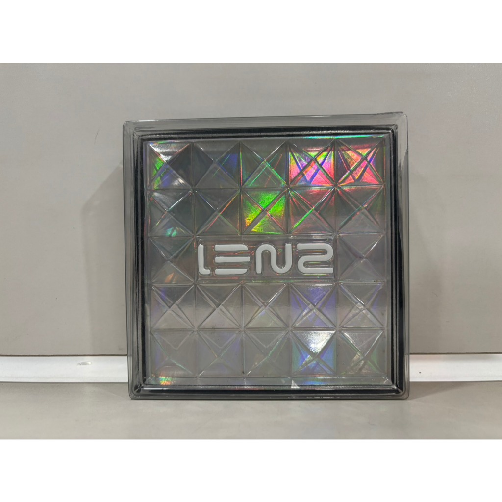 1 CD MUSIC  ซีดีเพลงเกาหลี       2NE1 – 2NE1    (Z2D152)