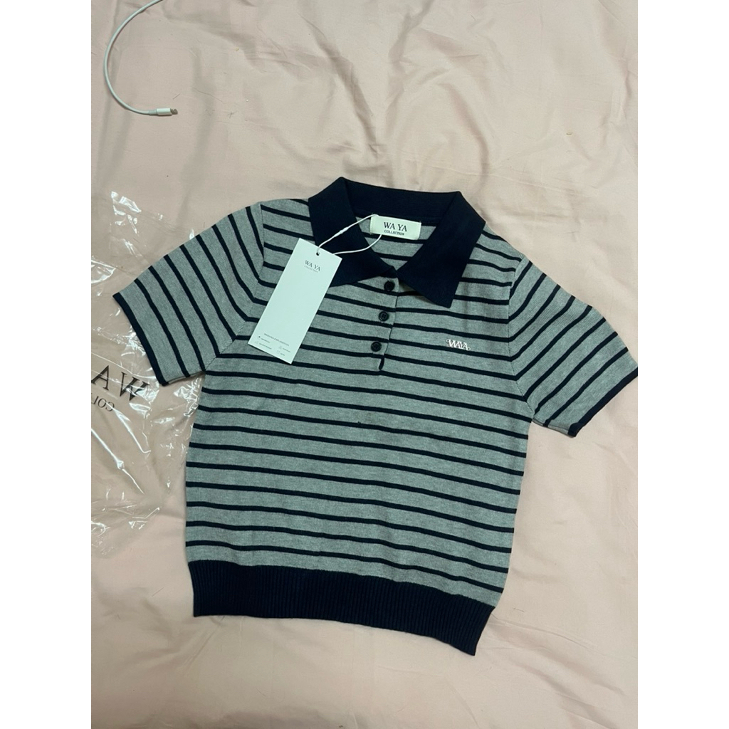 ป้ายแบรนด์ waya สีเทาลายทาง