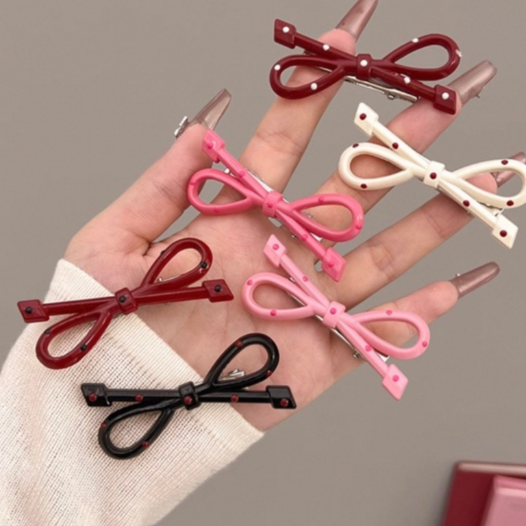 fashion.shop502 กิ๊บหนีบผม  จุดประดับโบว์ ลายจุด น่ารักหวาน สไตล์เกาหลี  มินิมอล  พร้อมส่งในไทย Q-241