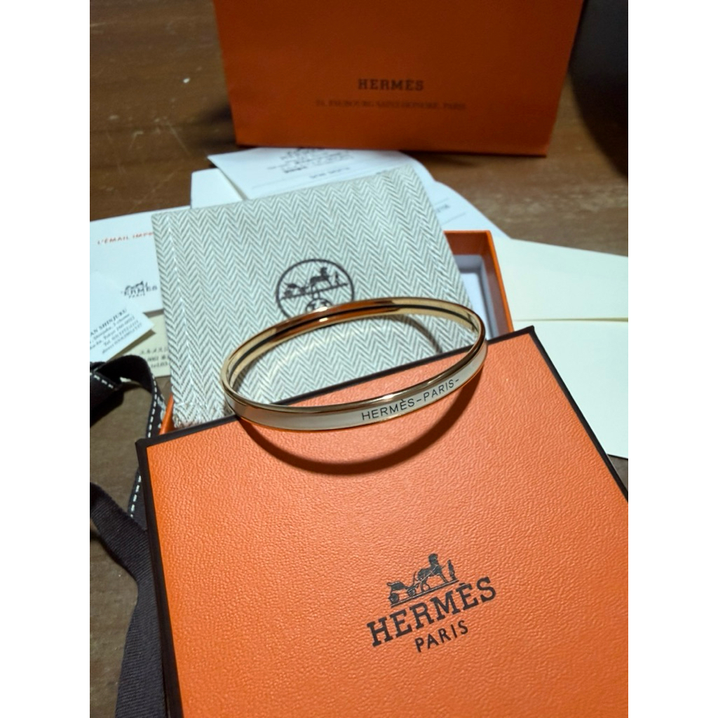 กำไลข้อมือ hermes แท้ 100%