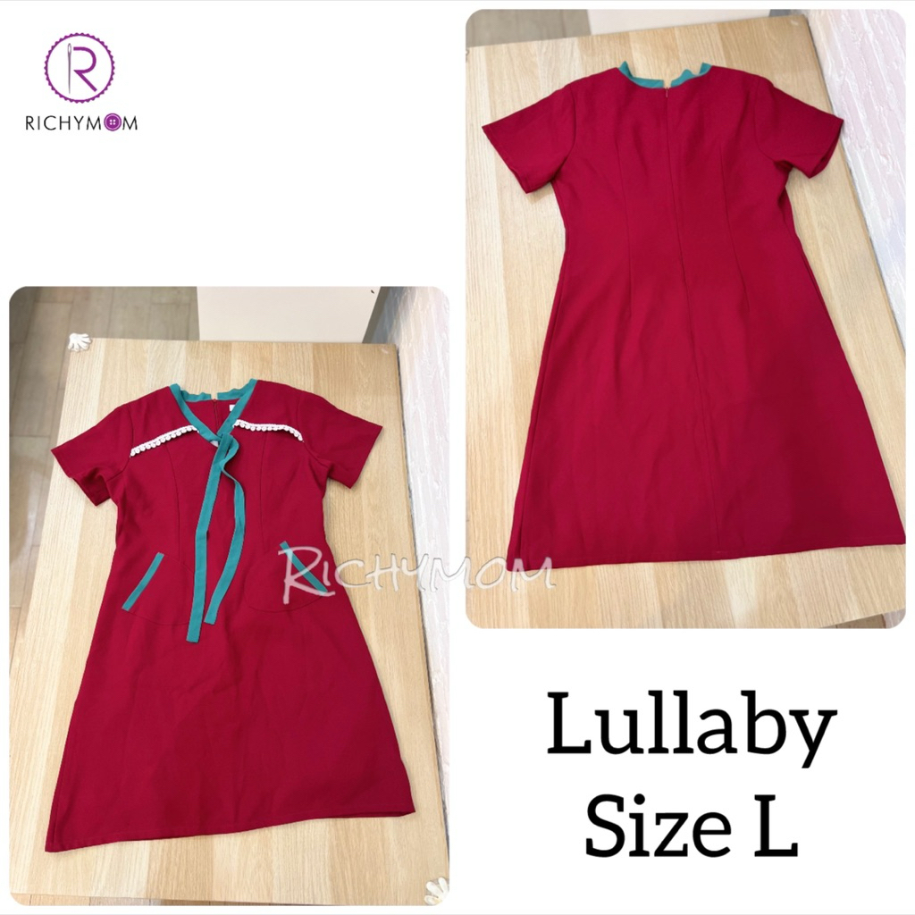 (1 ชุด) Lullaby เดรสให้นม Size L สินค้ามือ2 มีตำหนิใช้งานเล็กน้อย รายละเอียดแปะที่รูป สภาพดีใส่คลุมท