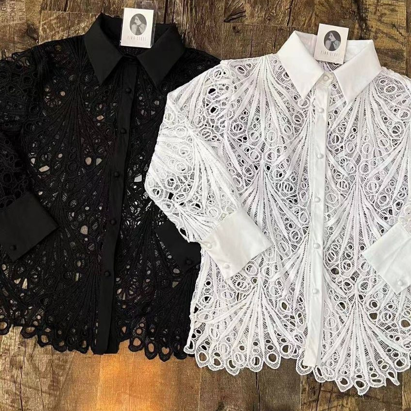 เสื้อคอปกลายลูกไม้หางนกยูง[p40]งานลูกไม้แน่นๆสวยมากคะลูกไม้พรีเมียมทำให้ชุดดูหวานคะ เรียบหรูดูHiso
