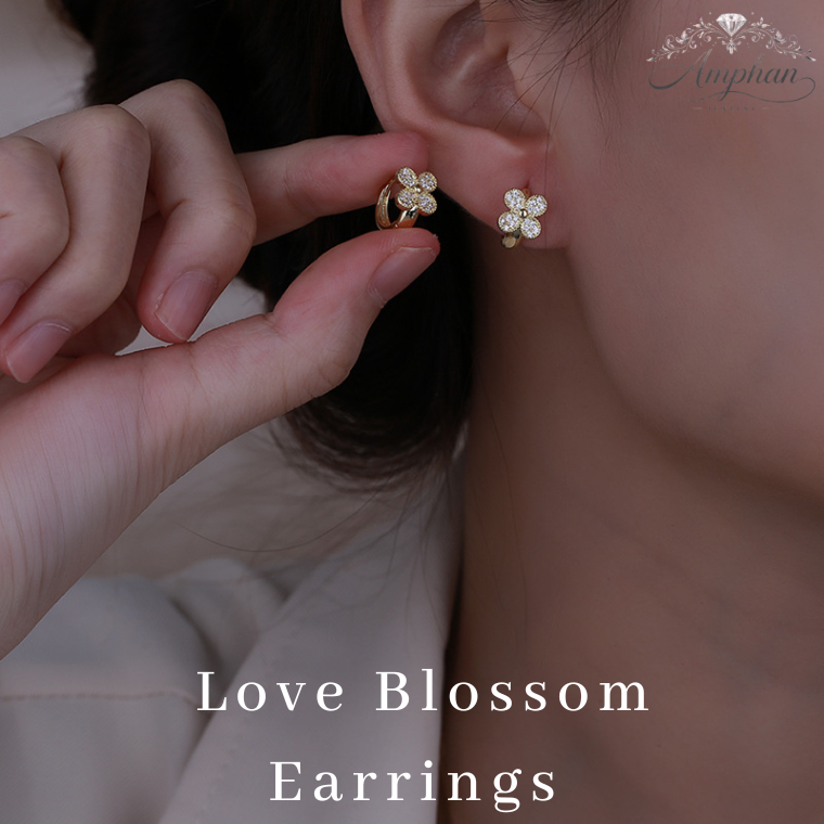 Amphan Love Blossom ต่างหูดอกไม้สีโรสโกลด์ มินิมอล เรียบหรู สาวสายหวาน สไตล์เกาหลี ใส่ได้ทุกวัน เดท วัยรุ่น น่ารักสดใส