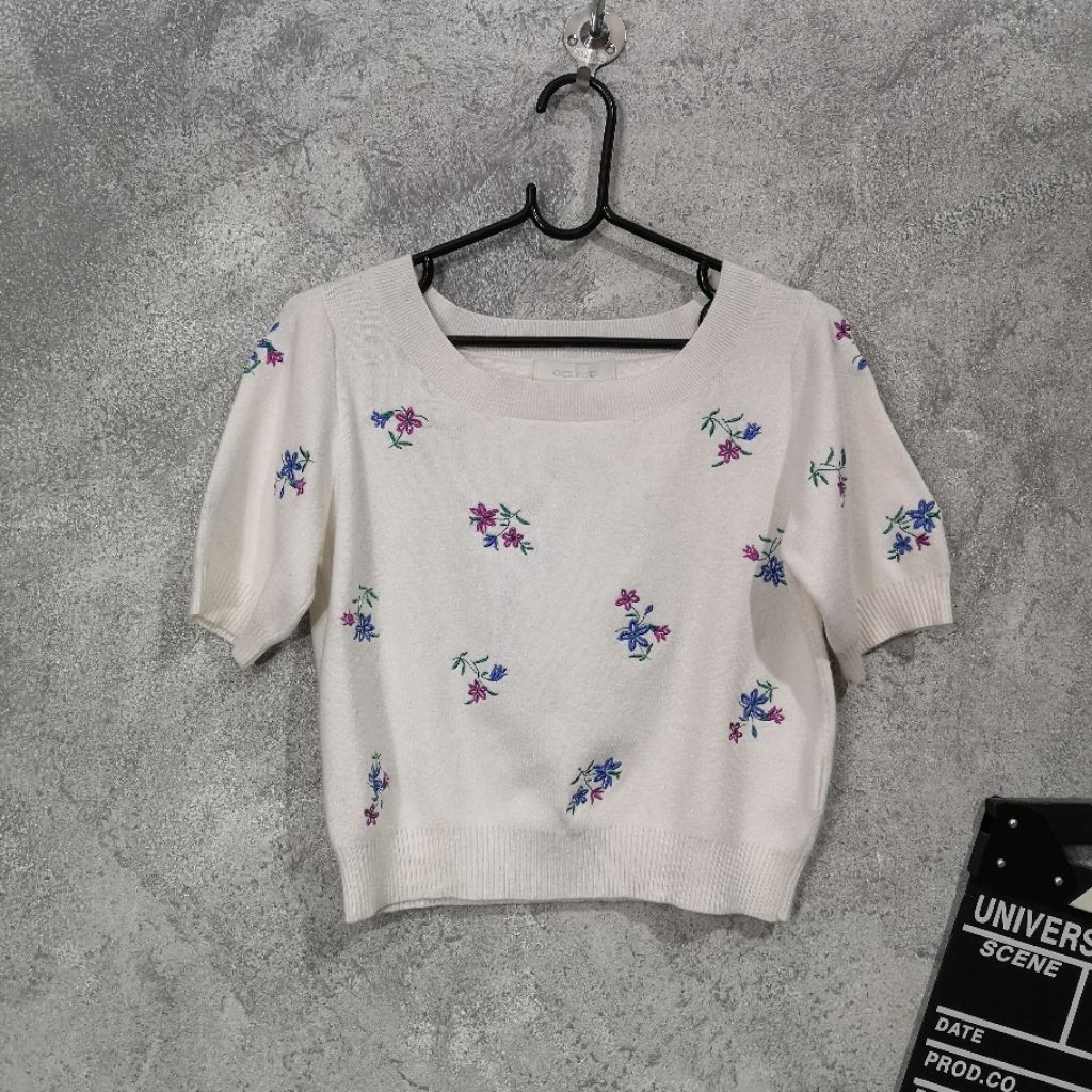 ผ้ามือสอง เสื้อยืดไหมพรมงานปัก CECIL MCBEE