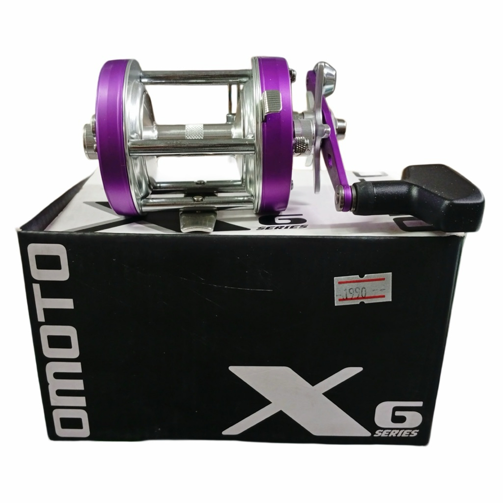 I รอก WEEBASS รุ่น Omoto X6 เป็นรอกเบทแคสติ้งทรงกลม (Baitcasting Reel) หมุนขวา