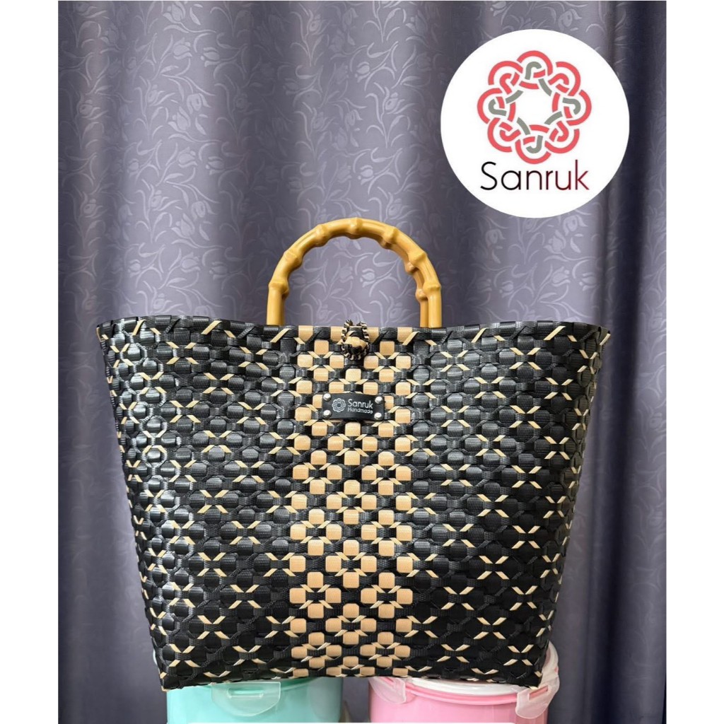 Sanruk Handmade กระเป๋าสานเส้นพลาสติก