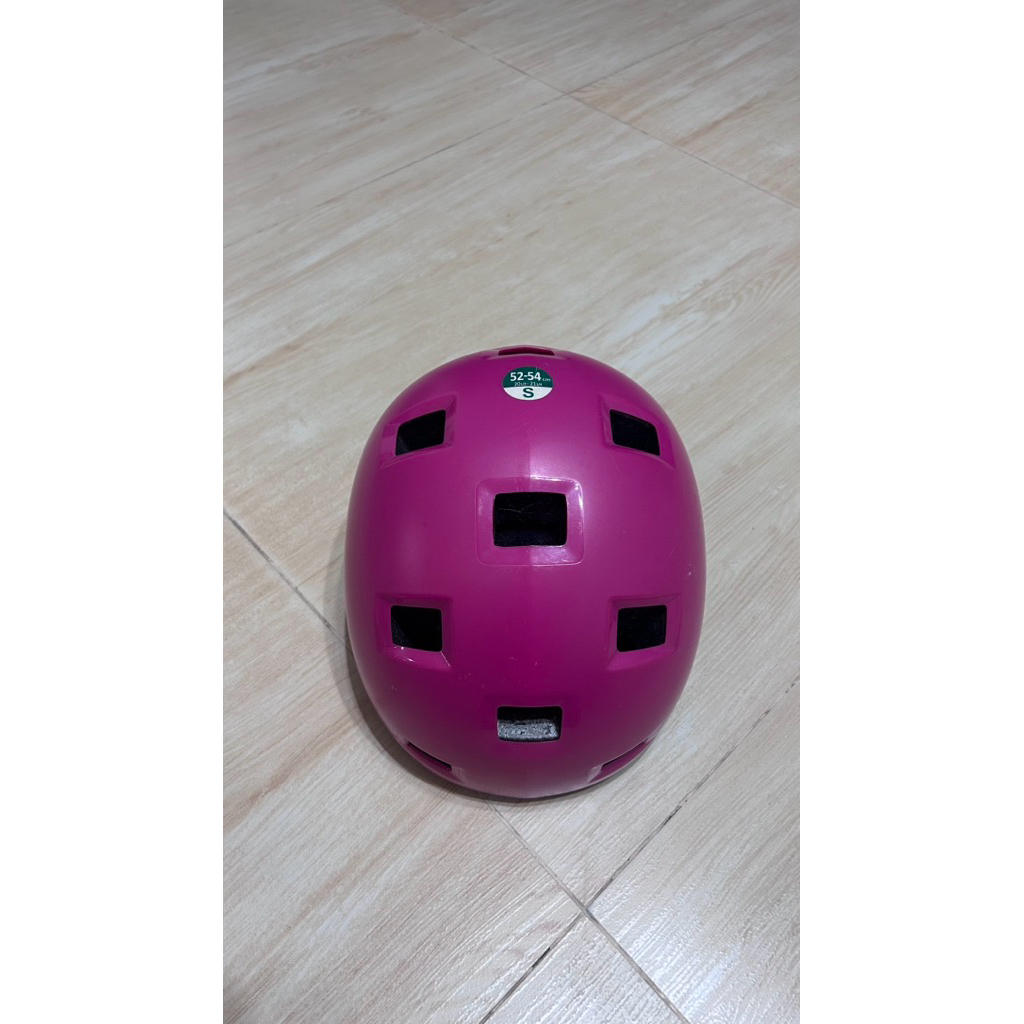 หมวกกันน็อคเด็ก Oxelo มือสอง สภาพดี