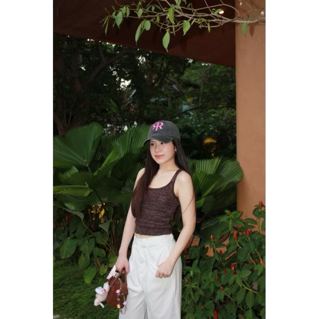 ส่งต่อ delaine.studio Billy glitter เสื้อไหมพรม size M ไม่มีตำหนิ