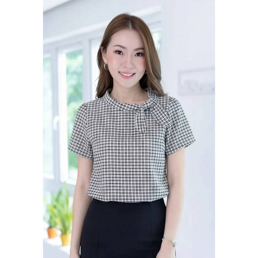 Narinari : MT5139 Textured Gingham Side Bow Blouse