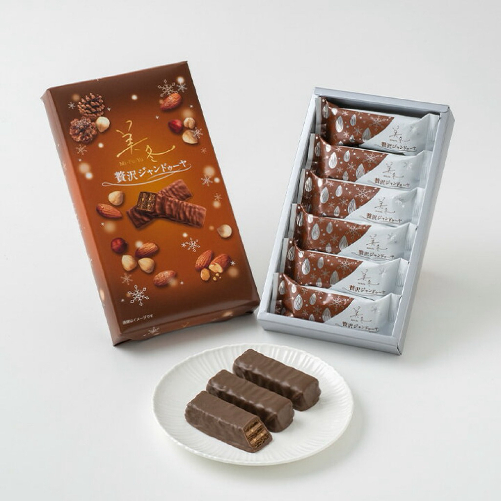 Ishiya Mifuyu Mille-feuille ช็อกโกแลตผสมถั่วฮาเซลนัท