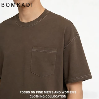 เสื้อยืดแขนสั้นผู้ชาย เสื้อยืดมีกระเป๋าOversized เส้นที่ตัดกัน ผ้าหนายับยากรีดง่าย เสื้อยืดทรงหลวม ดีไซน์คลาสสิค เสื้อยื
