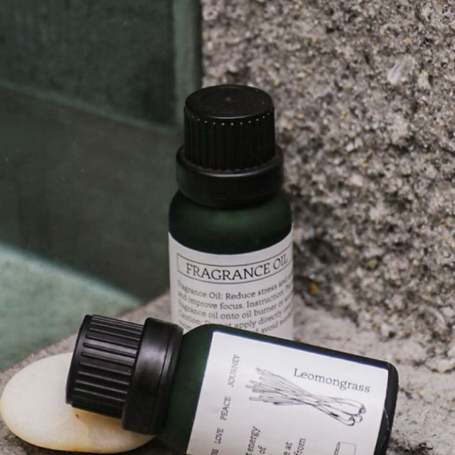 Breezy Fragrance oil Essential oil 15ml น้ำมันหอมระเหย น้ำมันหอมระเหยเเท้ น้ำมันอโรม่า น้ำหอมทำเทียน น้ำหอม