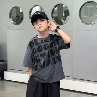 Beryl kids🌸เสื้อยืดเด็กผู้ชาย🎀เสื้อแขนสั้นเด็ก คอกลม ทรงหลวม พิมพ์ลายตัวอักษรลำลอง สไตล์เกาหลี หล่อเท่ ฤดูร้อน