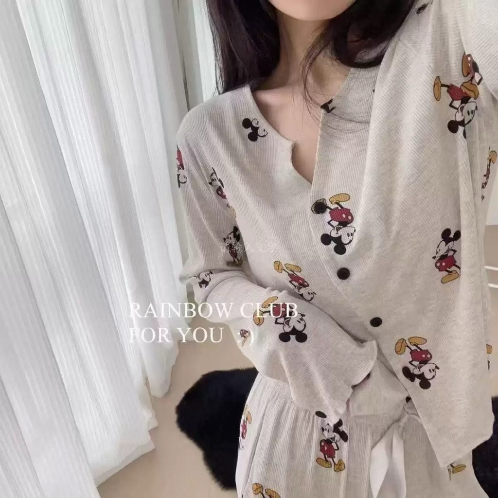 ชุดนอนผ้าไหมน้ำแข็ง ลายโบว์น่ารัก รุ่น Sweet Bow ชุดนอนแขนยาว–ขายาว ว์ กระดุมหน้า ใส่สบาย