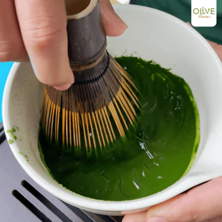 ผงมัทฉะเกรดพรีเมี่ยม (Yabukita blend) Premium matcha powder ตรา โอลีฟ ฟาร์ม ชาเขียว ขนาด 50g