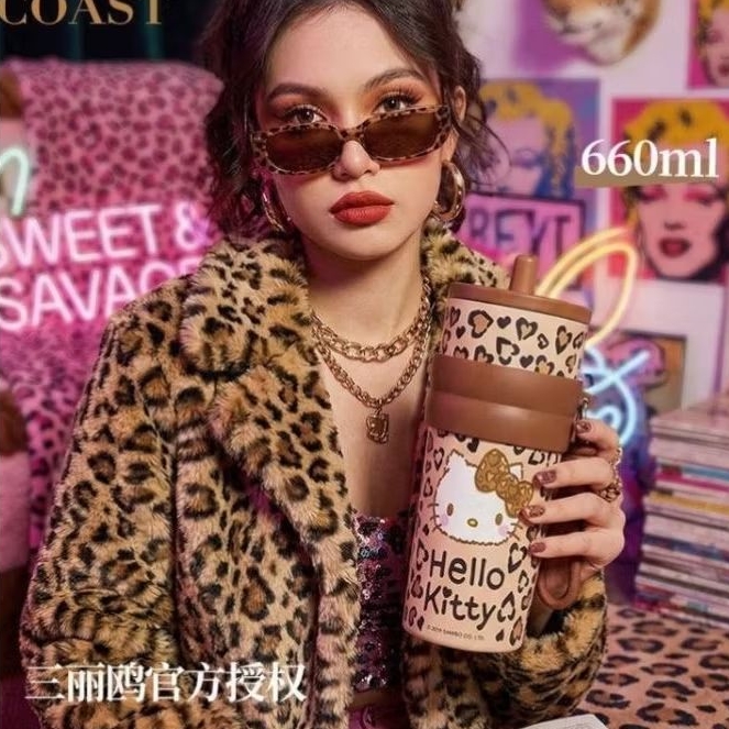 แก้วน้ำเก็บอุณหภูมิ Hello Kitty สินค้าลิขสิทธิ์​แท้​💯💯💯 ลายเสือดาว​ ​เคลือบเซรามิก​ ความจุ​ ​660 ml มี 2 สี ใบละ 439 บาท