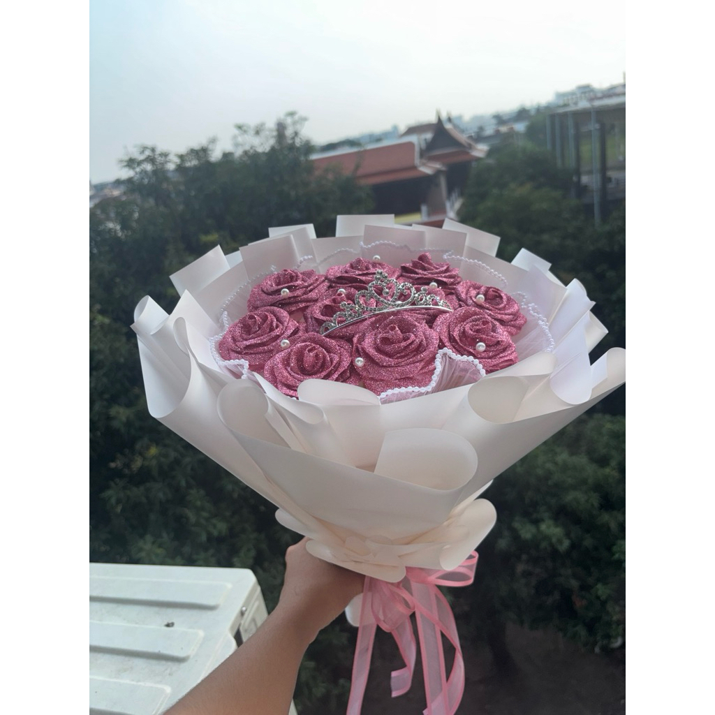 ช่อดอกกุหลาบริบบิ้น ช่อกุหลาบเพชร กุหลาบกลิตเตอร์ ของขวัญวันสำคัญ ของขวัญวันปัจฉิม ของขวัญวันเกิดแฟน วาเลนไทน์ เซอร์ไพส์