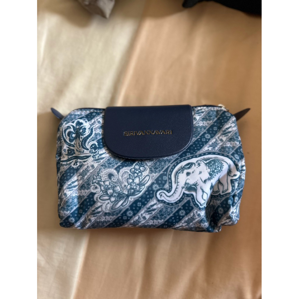 Jim Thomson Thai Airways Business Class Amenity Bag Kit  Sirivannavari กระเป๋าเครื่องสำอางค์ สายการบ