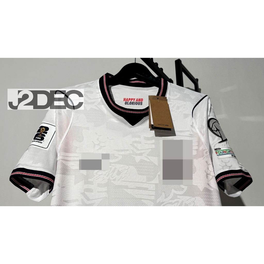 ใหม่ล่าสุด!! เสื้อฟุตบอลโลกทีม อัJกฤษ [ PLAYER ] เกรดนักเตะ Home ชุดเหย้า ปี 2026 ฟลูออฟชั่นชื่อนักเตะในทีม(ครบทุกคน) - รูปที่ 4