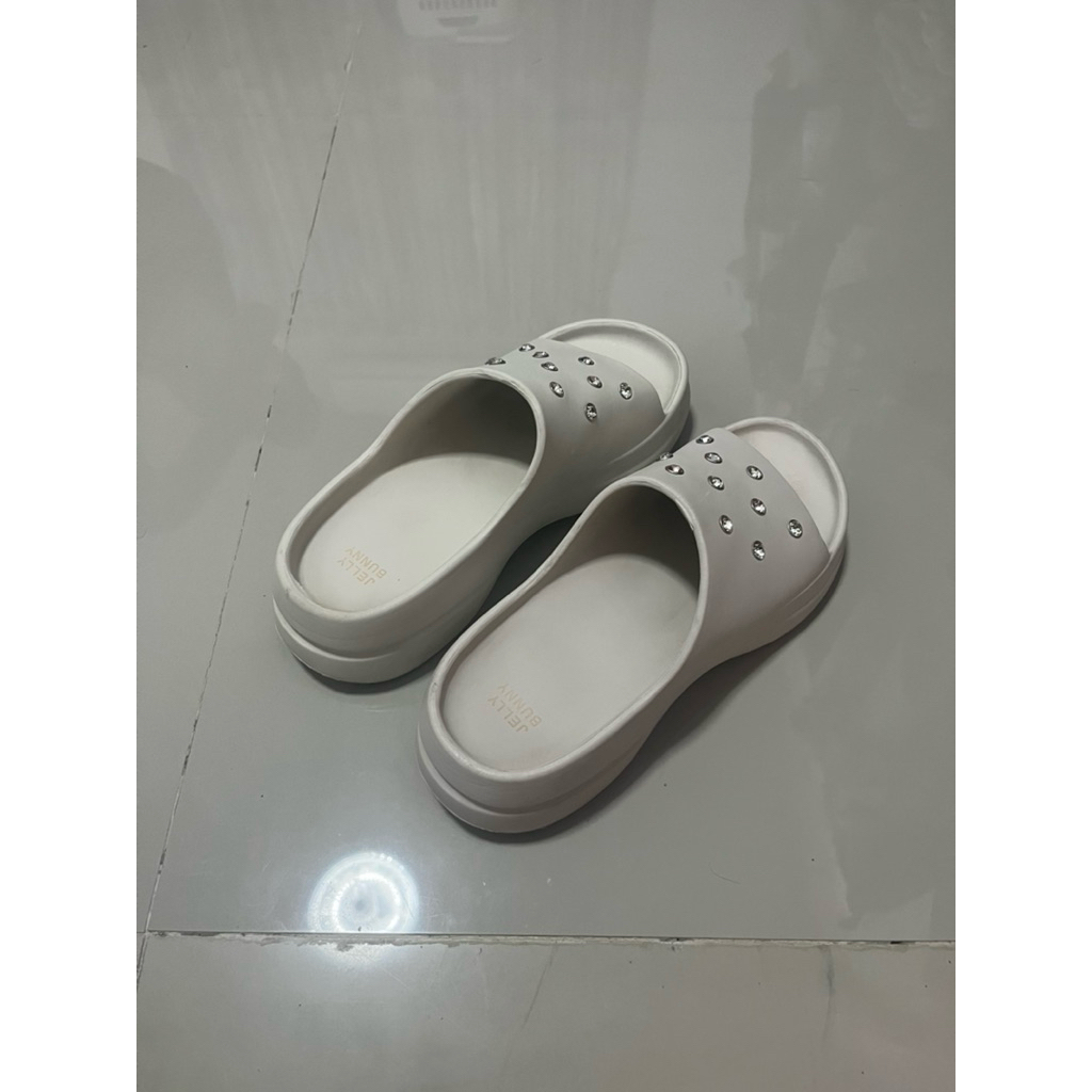 *มือสอง* รองเท้า JELLY BUNNY รองเท้าแตะ SYDNEY LILIBETH