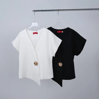 Lawyer Store [5301705] เสื้อคอวี แต่งอะไหล่ดอกไม้ งานผ้าทวิต มีซับใน เนื้อผ้าตัดสูทอัดกาว อยู่ทรง เสื้อคอปก เสื้อแขนยาว