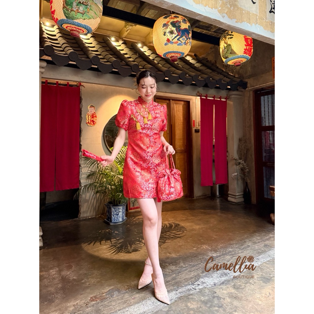 เดรสคอจีนแต่งพู่ๆสีทอง เดรสกี่เพ้า ชุดตรุษจีน Camellia - รูปที่ 3