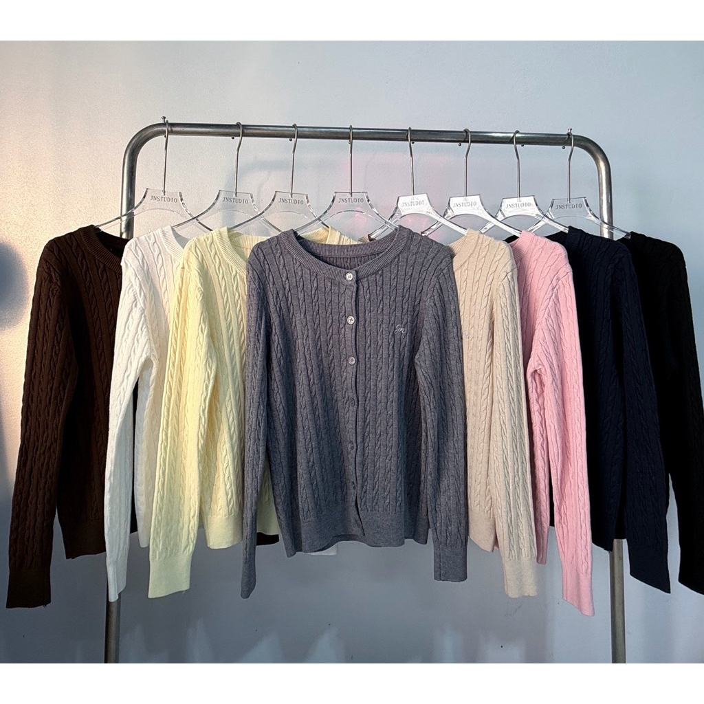 JNSTUDIO พร้อมส่ง ไหมพรมคาดิแกนถักเนื้อผ้านุ่มใส่สบายคุณภาพดี