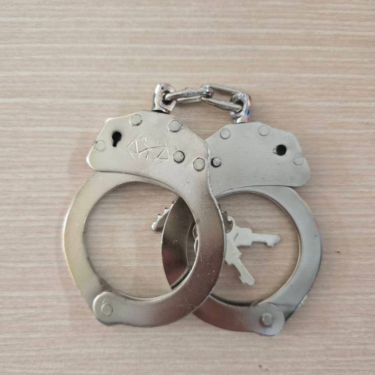 ***ของแท้ส่งไว*** กุญแจมือของแท้ ราคาถูก ซองใส่กุญแจมือ กุญแจมือเหล็ก  กุญแจมือ