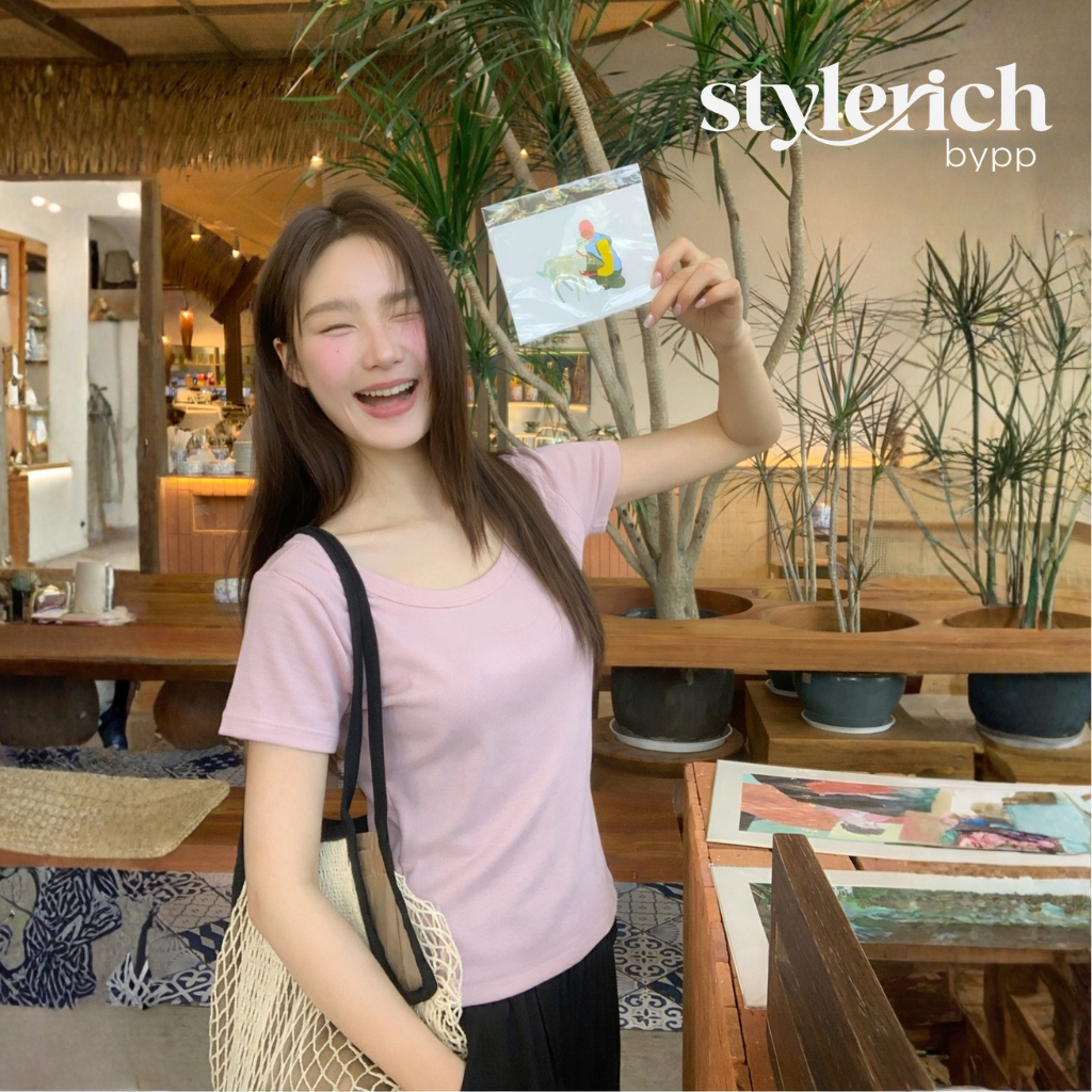 เสื้อยืด เสื้อยืดผู้หญิง เสื้อยืดรัดรูปเข้ารูป ผ้ายืดได้ดี สาวอวบใส่ได้เก็บทรงหุ่นดีมาก คอกลมแขนสั้น