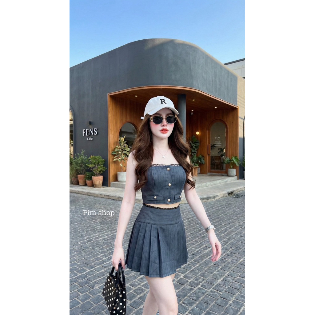 Phapassz - Set2ชิ้น เสื้อเสริมฟองน้ำแต่งลูกไม้ ผูกไหล่แต่งกระดุมหน้ามาพร้อมกระโปรงมีซับใน ผ้าสโนว์ #Khnes