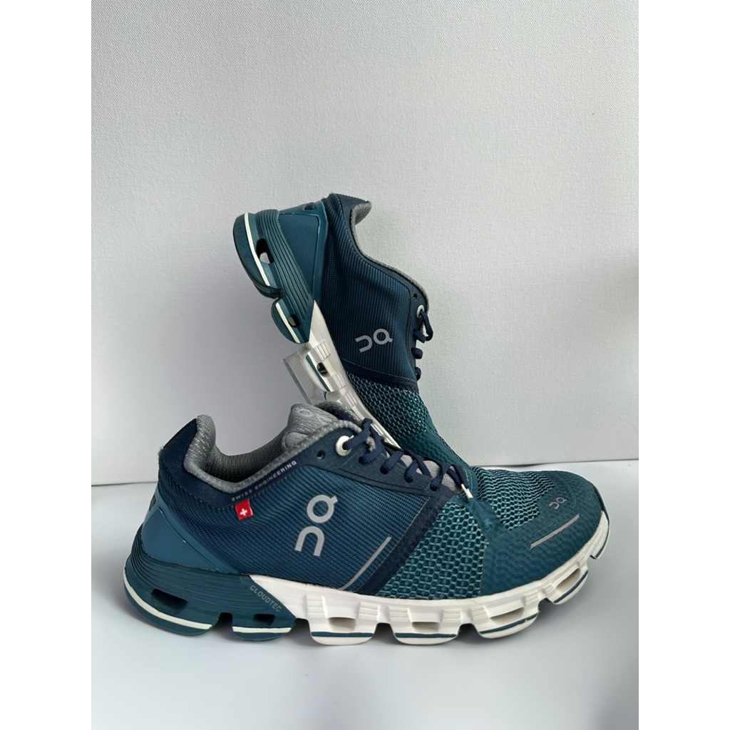 รองเท้าวิ่งมือสอง ON Cloud Flyer Shoes For Running